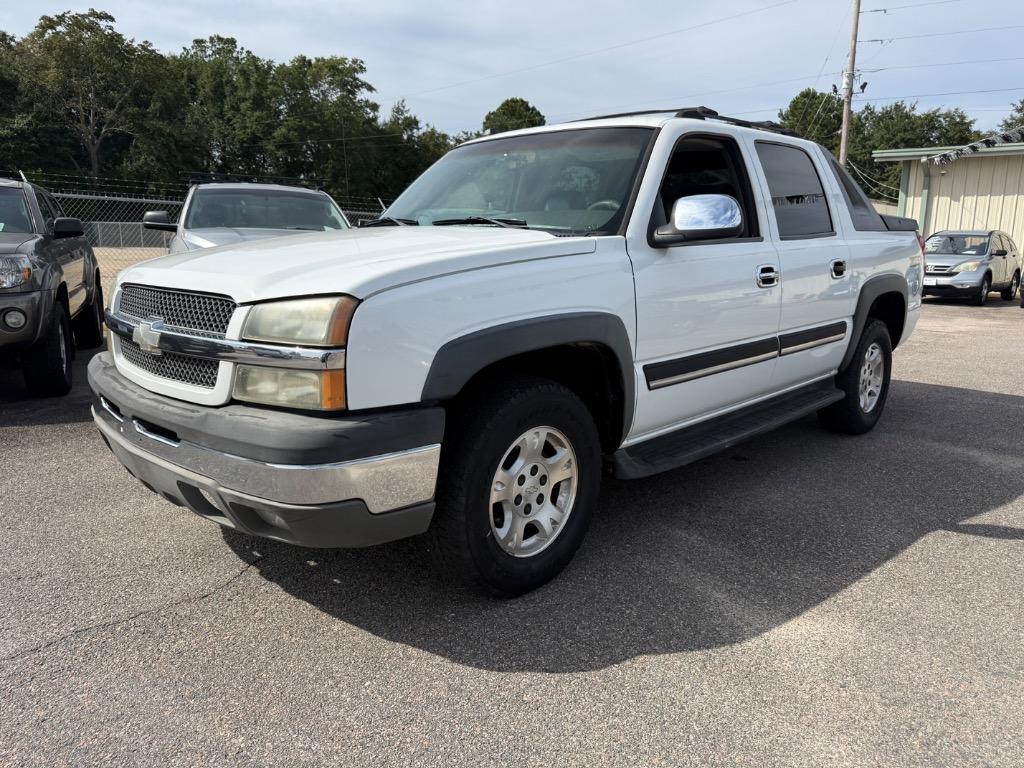 2004 Chevrolet Avalanche Base