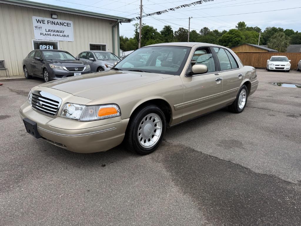 2000 Ford Crown Victoria Base