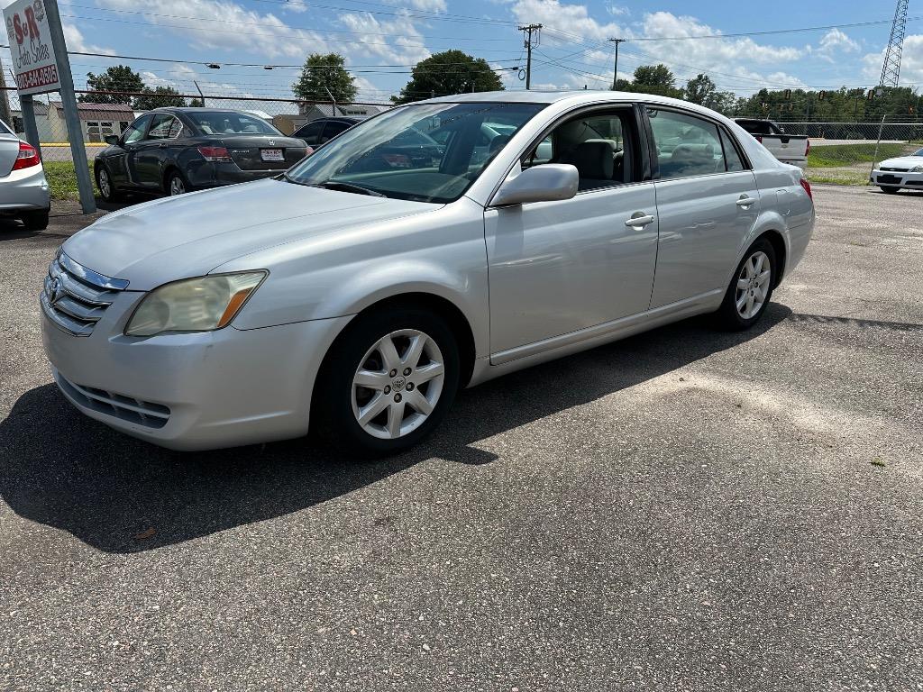 2005 Toyota Avalon