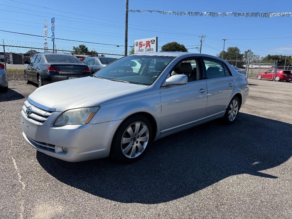 2005 Toyota Avalon XL